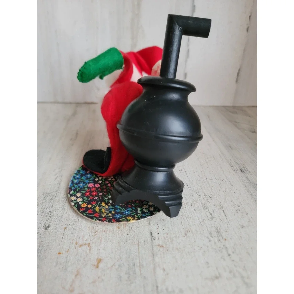 Annalee furnace stove warming Santa Claus Xmas plush mobility doll unique